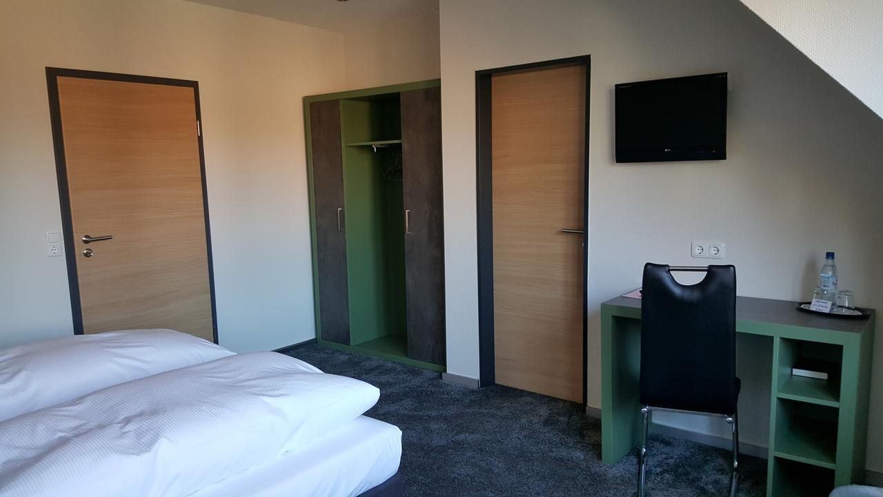 Hotel Landhaus Feyen Grossefehn ภายนอก รูปภาพ